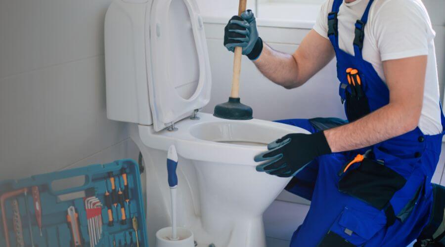 Professional emergency plumbing in Colony, KS